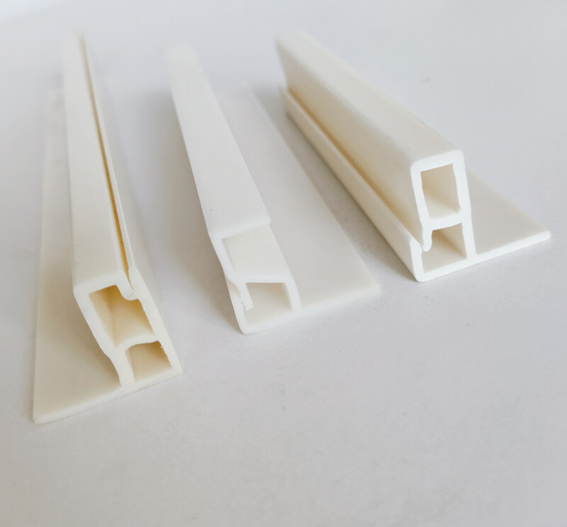 Ruizan Focuses on the Production of Customized Soft Packaging Strip Clip